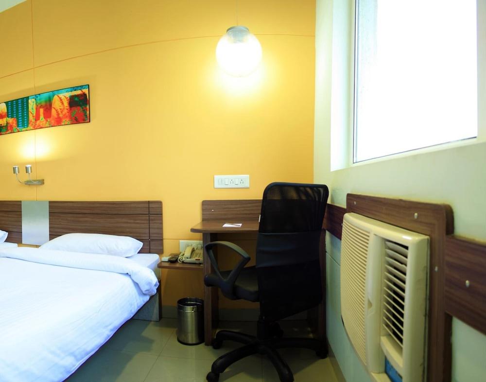 East Delhi Hotel New Delhi Buitenkant foto