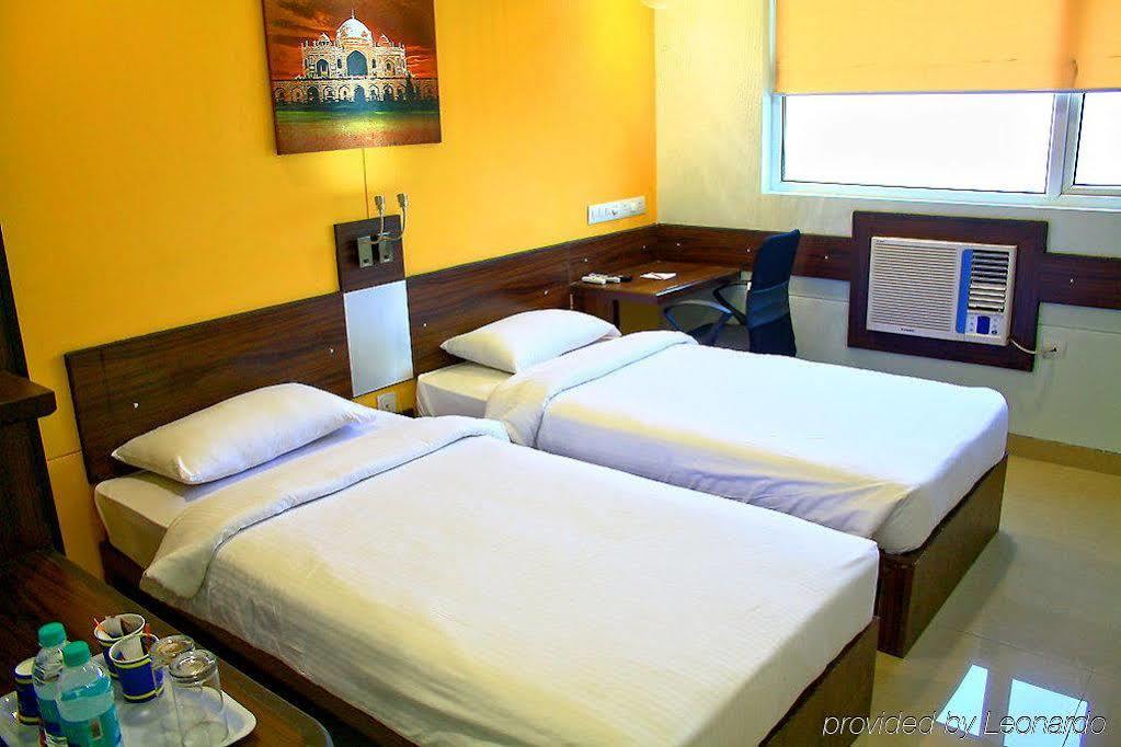 East Delhi Hotel New Delhi Buitenkant foto